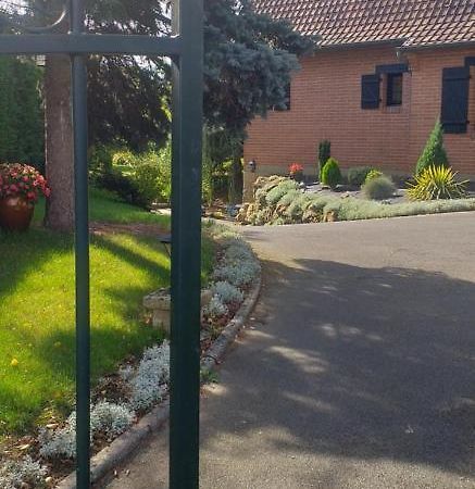 Bed and Breakfast Le Refuge Du Hibou Beaurains Exterior foto