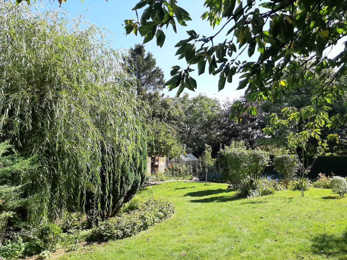Bed and Breakfast Le Refuge Du Hibou Beaurains Exterior foto